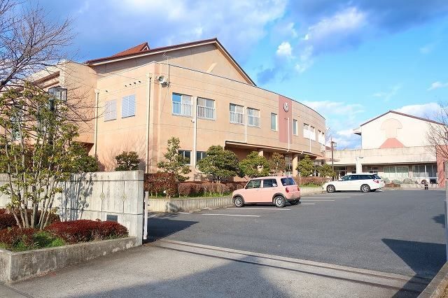小学校　瑞浪小学校（小学校）まで500m
