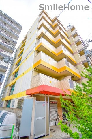 建物外観　オートロック・エレベーター付きマンションです