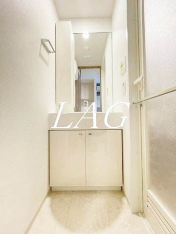 洗面設備　独立洗面台です。