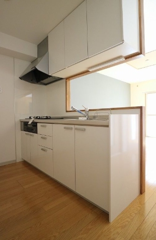 キッチン　※同マンション別室の参考写真です