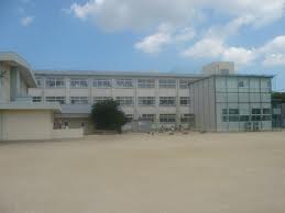 中学校　宮竹中学校（中学校）まで1040m