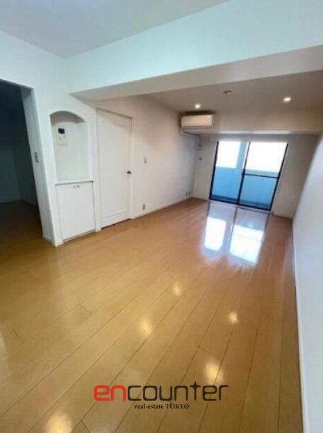 居室・リビング　※同マンション別室参考写真