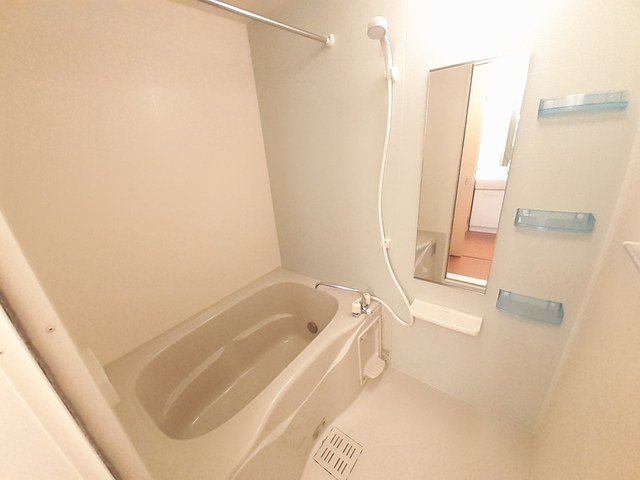 バス・シャワールーム　きれいなお風呂です