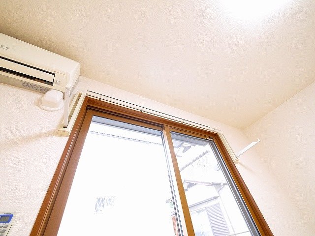 その他設備　便利な室内物干し付きです
