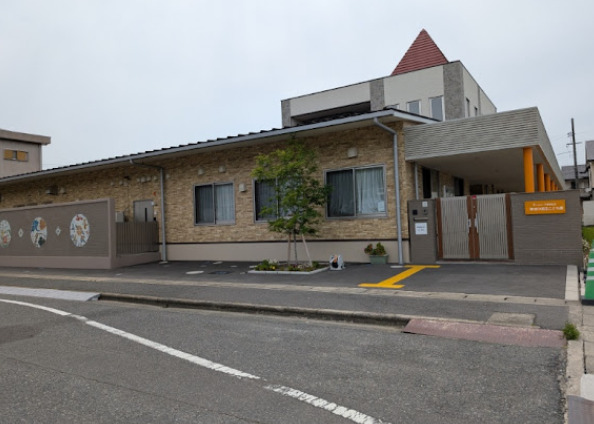 幼稚園・保育園　琴浦中認定こども園（幼稚園・保育園）まで1284m