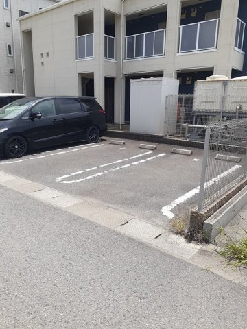 駐車場　駐車場完備です