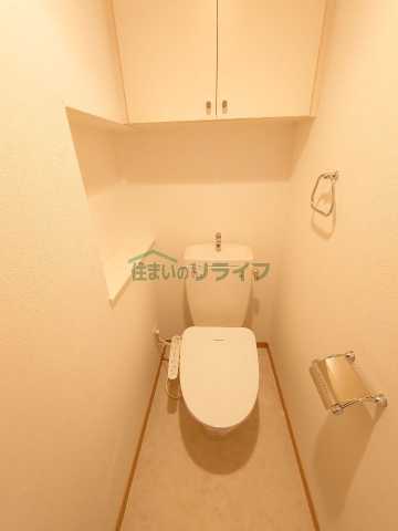 スペーシア三軒茶屋弐番館のトイレ写真