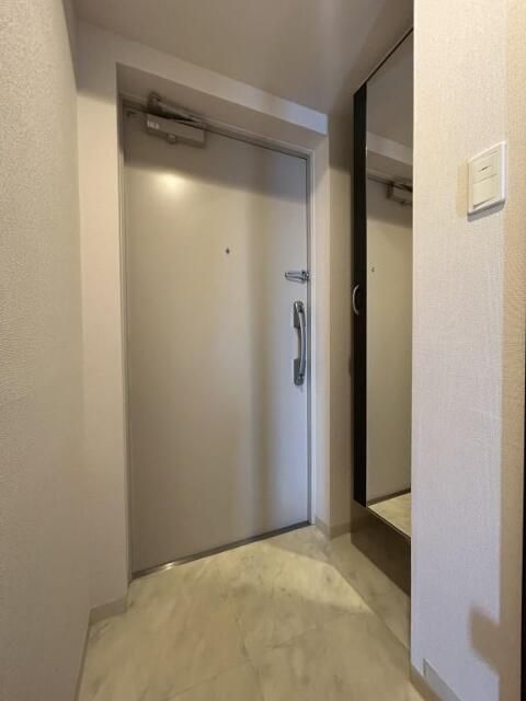 玄関　シンプルで使いやすい玄関です