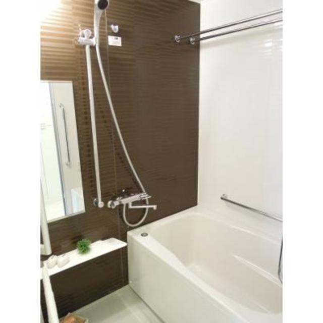 バス・シャワールーム　※写真は同タイプ住戸です。