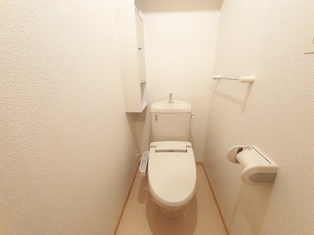 トイレ　ゆったりとした空間のトイレです