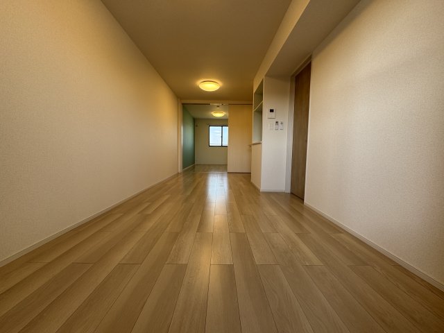 グレイスブリアンIIの居間写真
