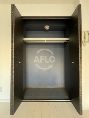 収納　ソルレヴェンテ梅田　クローゼット