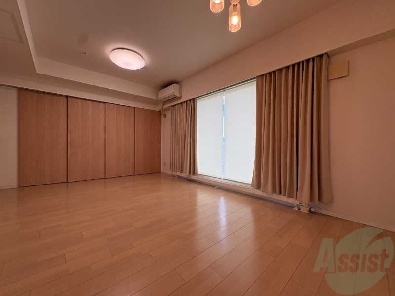居室・リビング　広くてキレイなお部屋が広がっていて、充実した生活が送れそう。