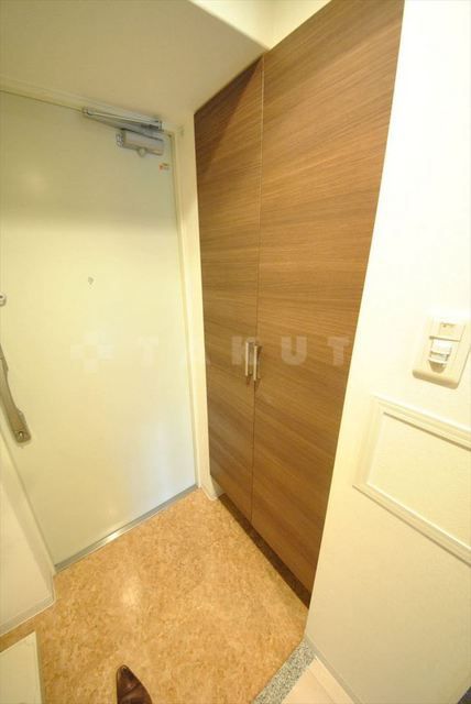 Luxe新大阪SOUTHの玄関写真