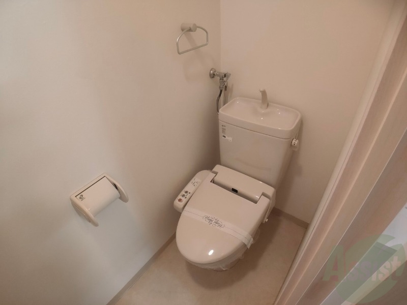 トイレ　トイレです。ウォシュレット付を探している方、おすすめです。