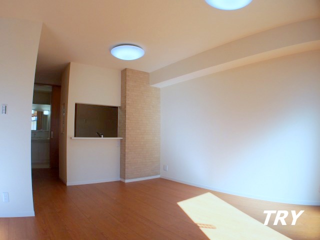 居室・リビング　カウンターキッチンのリビング！