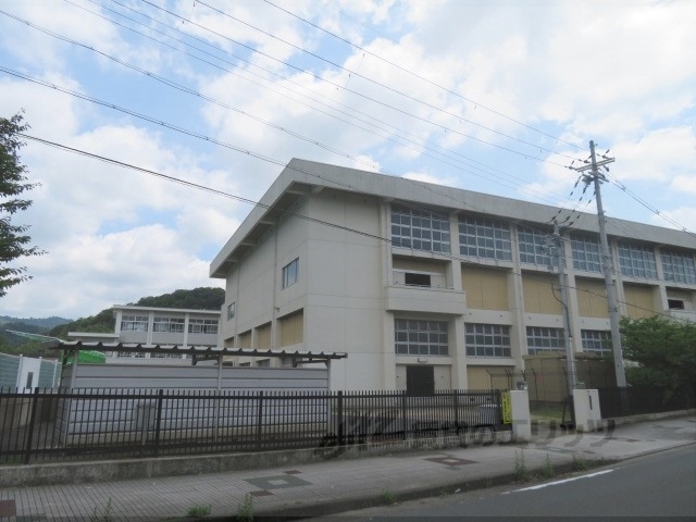 レオパレスよほろの小学校