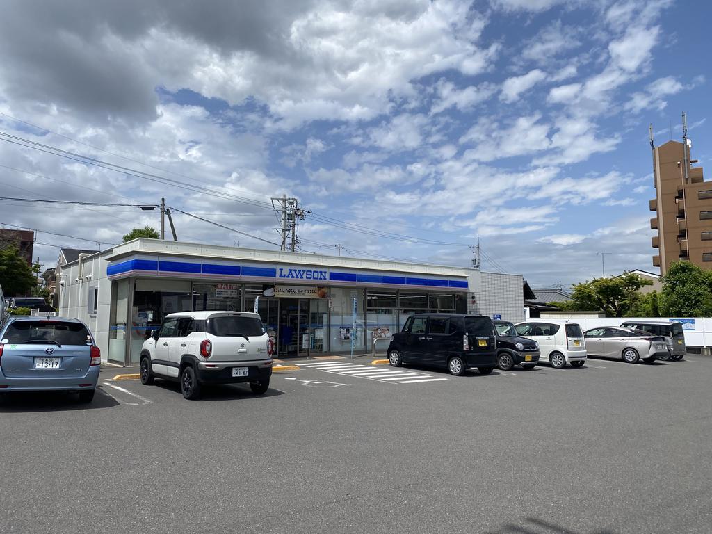 コンビニ　ローソン多治見池田町店（コンビニ）まで555m