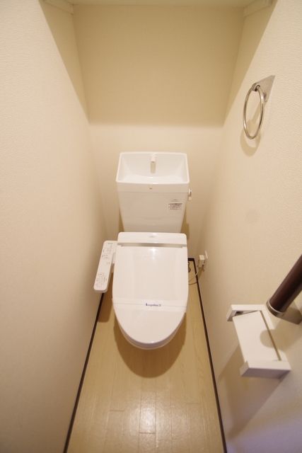 【厚木市及川のアパートのトイレ】
