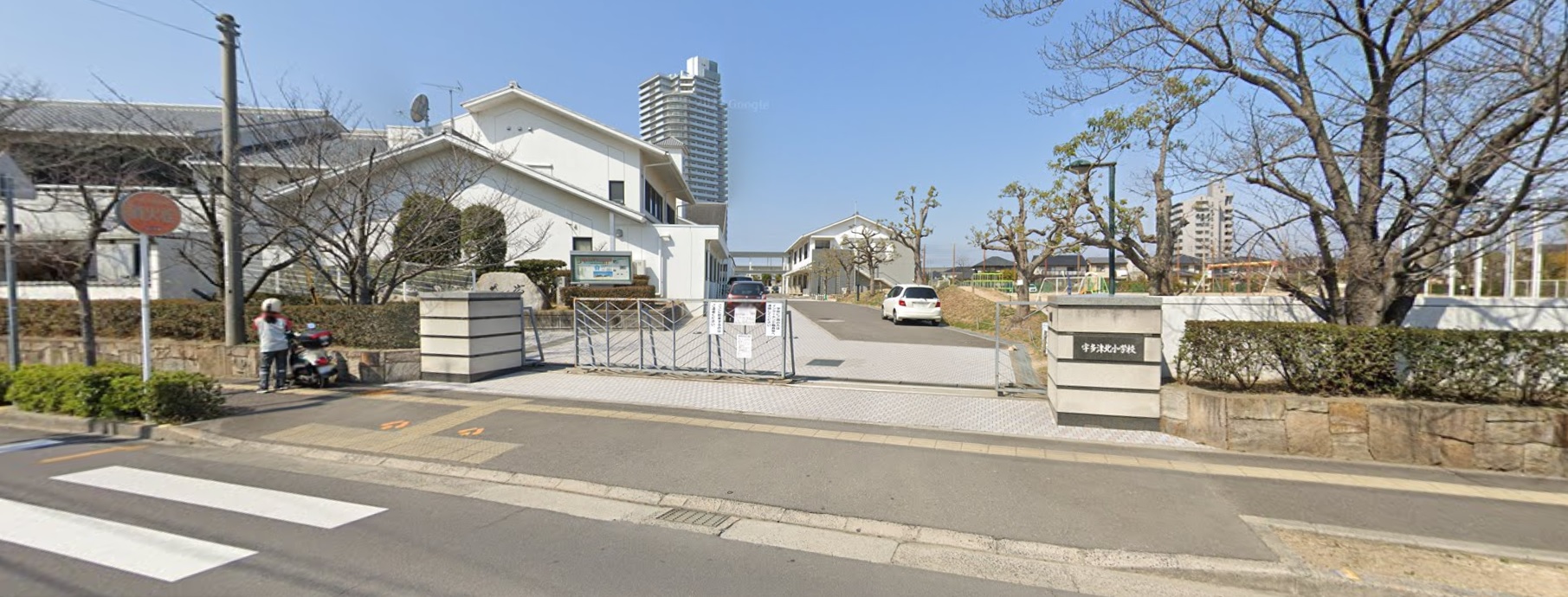 小学校　宇多津町立宇多津北小学校（小学校）まで714m