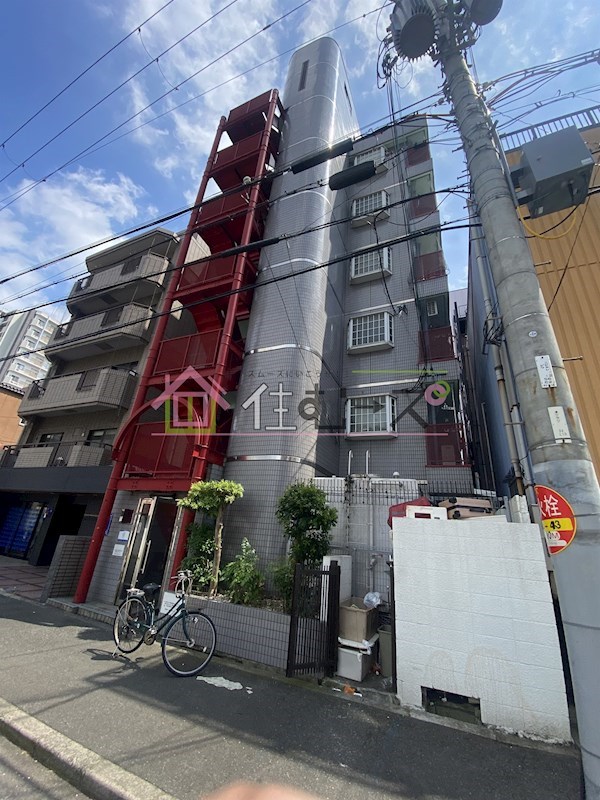 ロジーパレス平野の建物外観