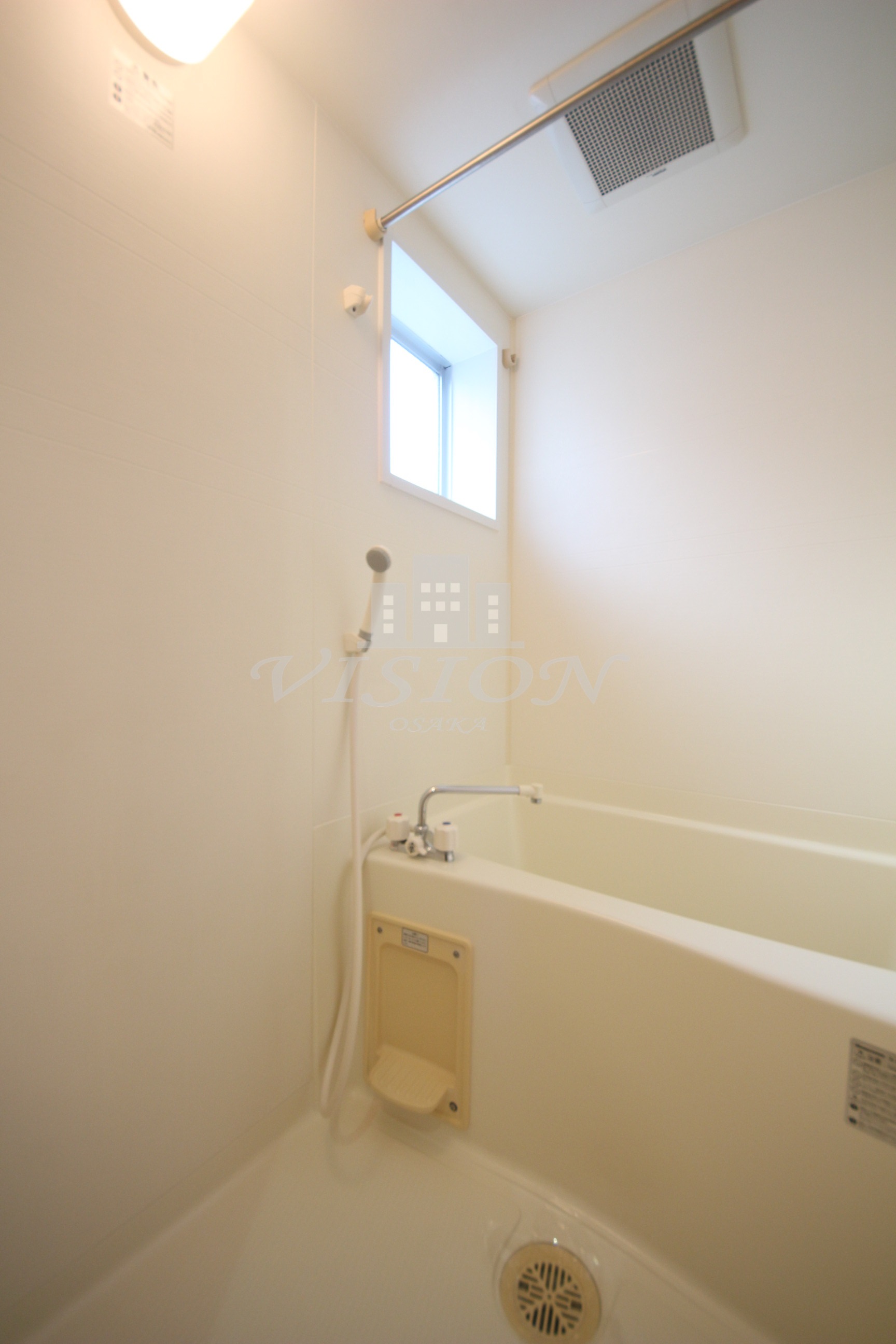 バス・シャワールーム　室内写真は別室のものです