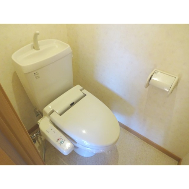 【上田市長瀬のアパートのトイレ】