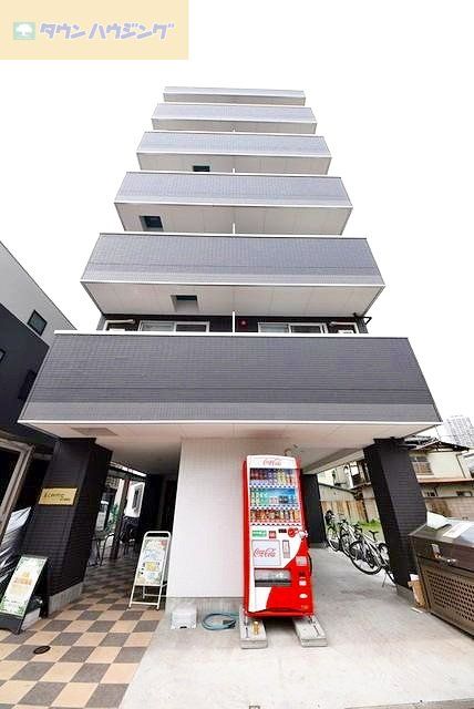 千葉市中央区長洲のマンションの建物外観