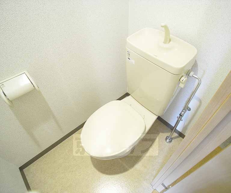 【京都市下京区材木町のマンションのトイレ】