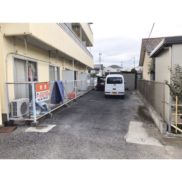 【ロイヤルレジデンス清水公園の駐車場】