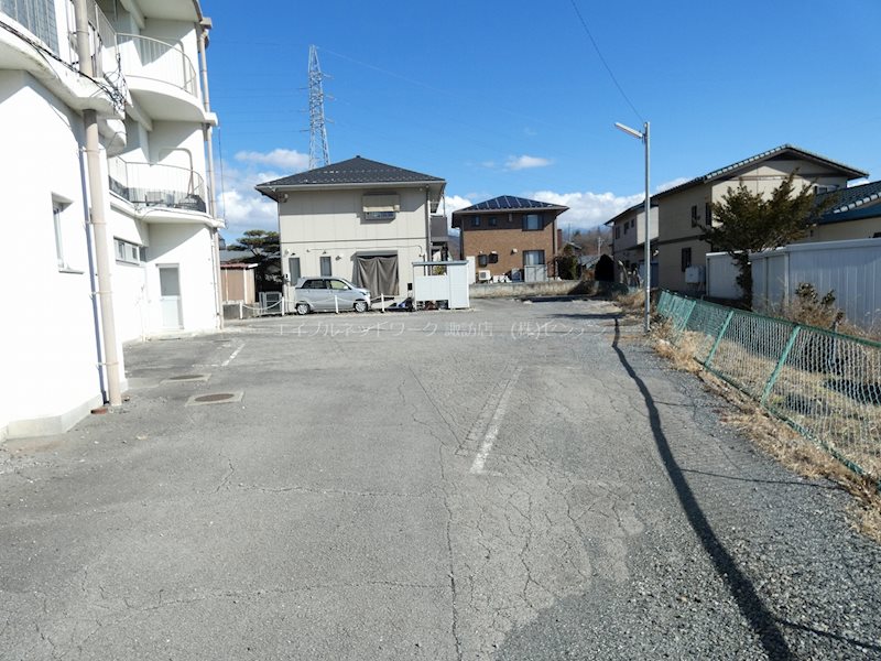 【戸田ハイツの駐車場】