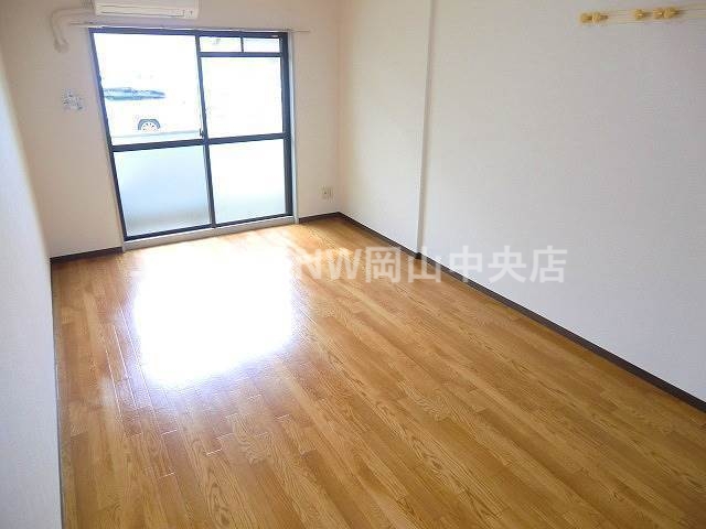 居室・リビング　陽当たり良好