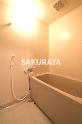 バス・シャワールーム　2023年撮影。現況と異なる場合がございます。