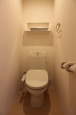 トイレ　温水洗浄便座♪