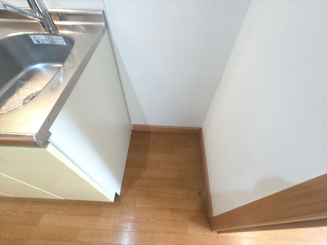 その他　冷蔵庫はキッチンの隣に設置できます