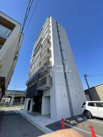 【名古屋市中川区花池町のマンションの建物外観】