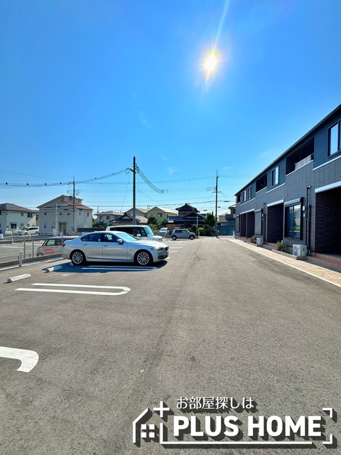 【和歌山市木ノ本のアパートの駐車場】