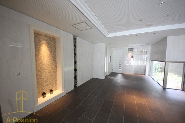 エントランス　クリーデンス福島