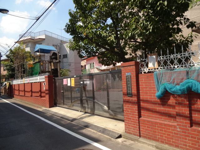 幼稚園・保育園　樫の木幼稚園（幼稚園・保育園）まで270m