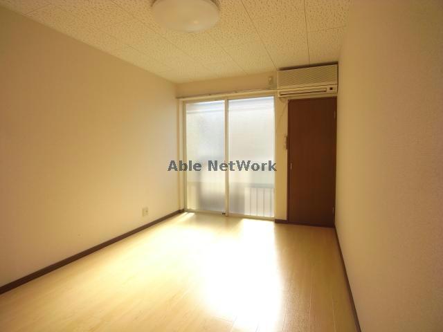 居室・リビング　洋室