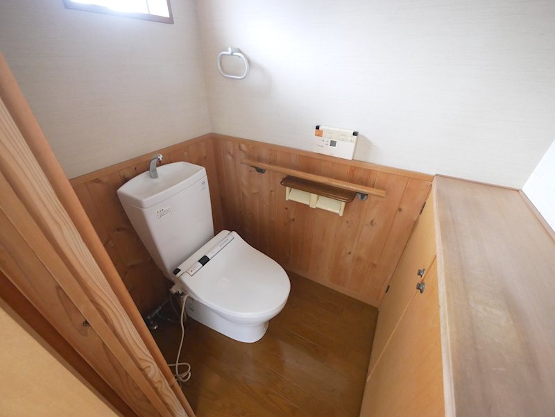 トイレ　ウォシュレット