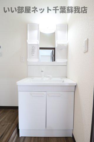 洗面設備　朝の準備に活躍する、洗髪洗面化粧台！