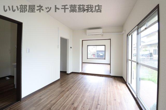 居室・リビング　ゆったりとした居間です