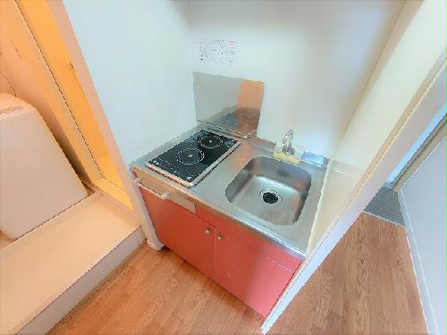 キッチン　電気コンロ設置済み　すぐに使用可能です。