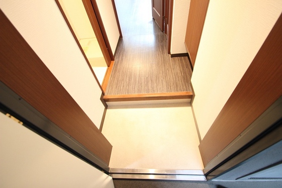 玄関　※別部屋の写真です