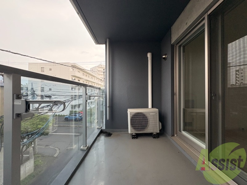 バルコニー　バルコニーです。洗濯物を干したり一息ついたりできますね！