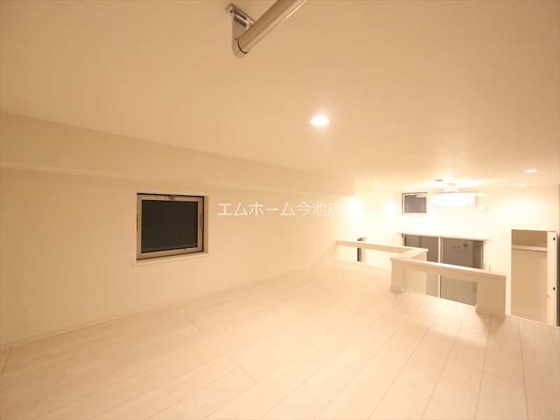 その他部屋・スペース　ロフト5.8帖（収納にも寝室にも使えます）