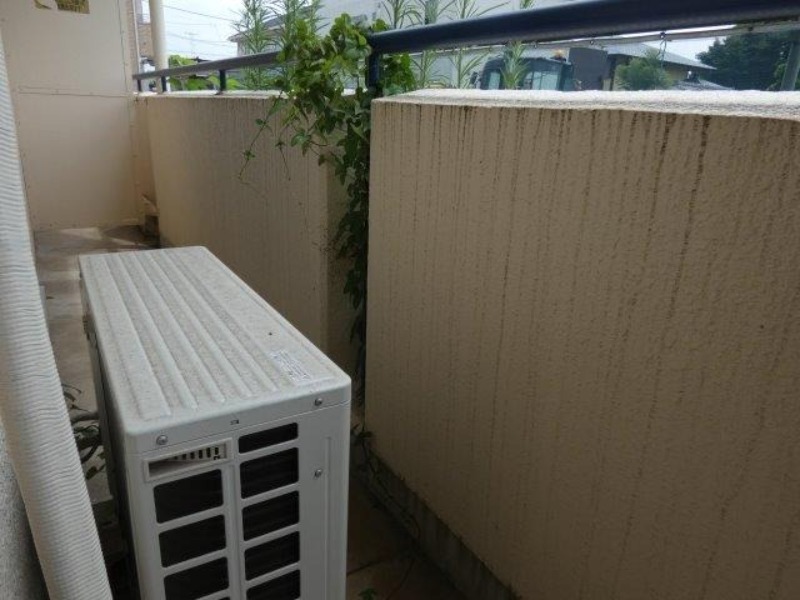 バルコニー　図面と現状に相違がある場合には現状を優先