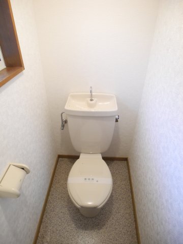 トイレ　※同じ間取りの別号室お部屋の写真です※