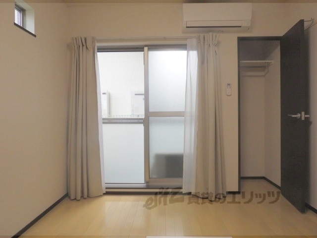 居室・リビング　洋室